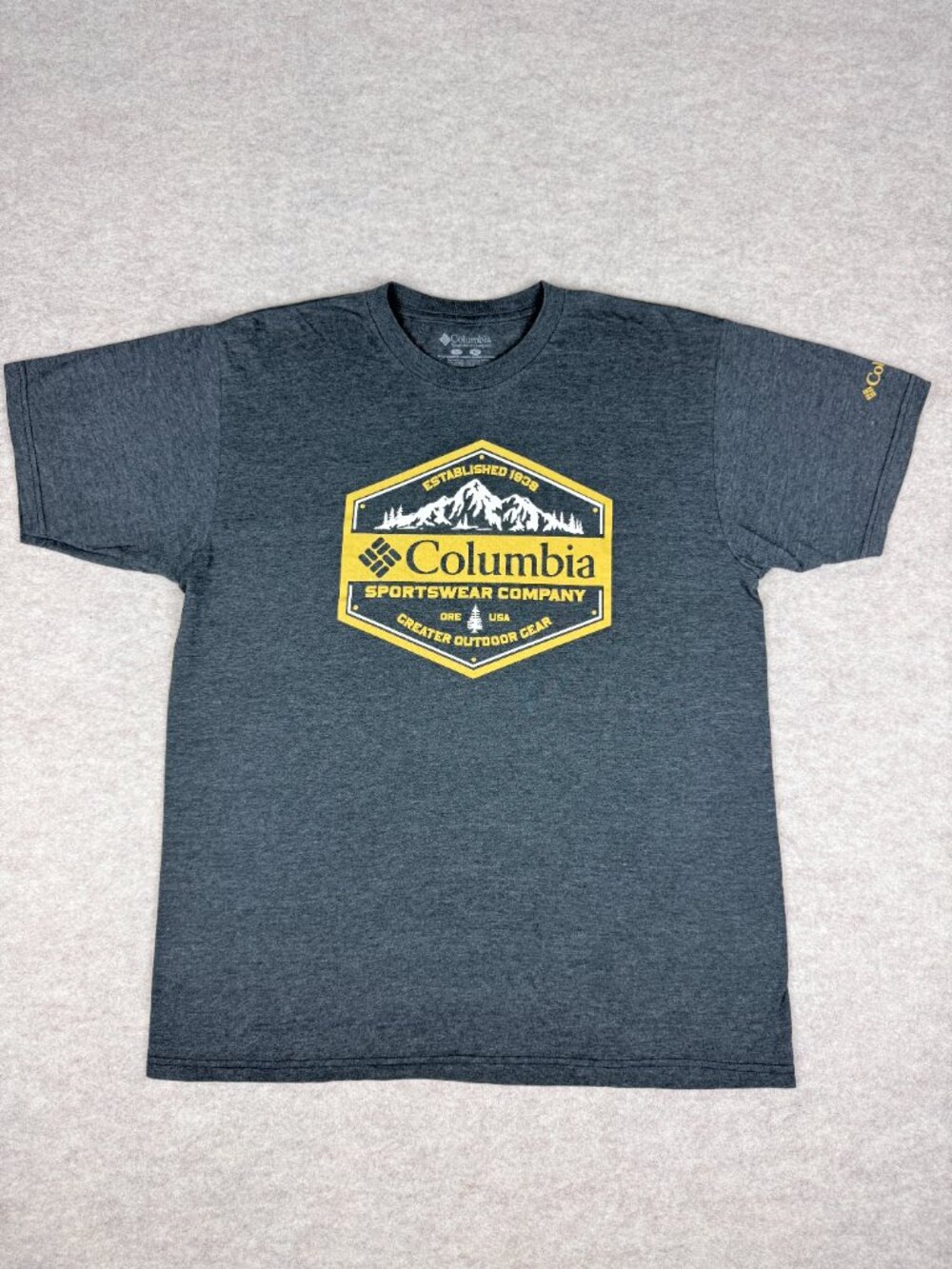 Columbia Hiking Sports T Shirt Women's Medium Graphic Short Sleeve Blue